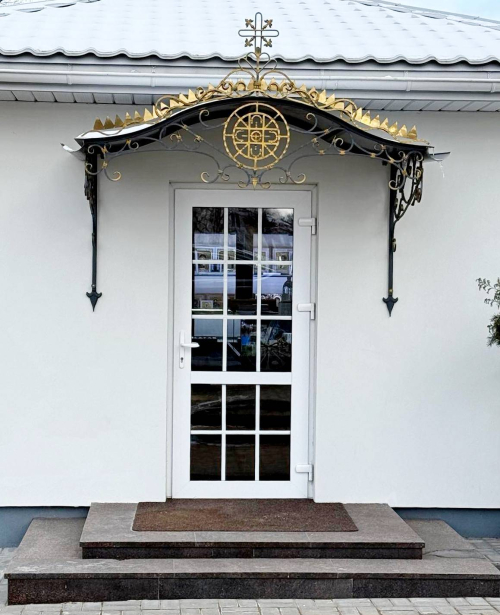 Козырек на входе в храм №30