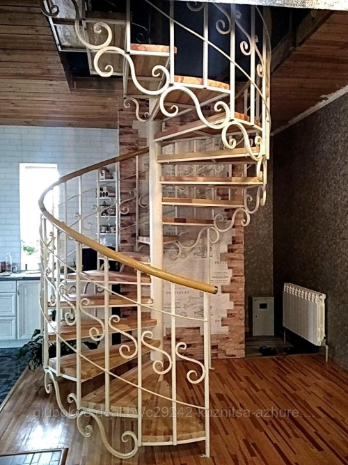 Лестница винтовая белая №3