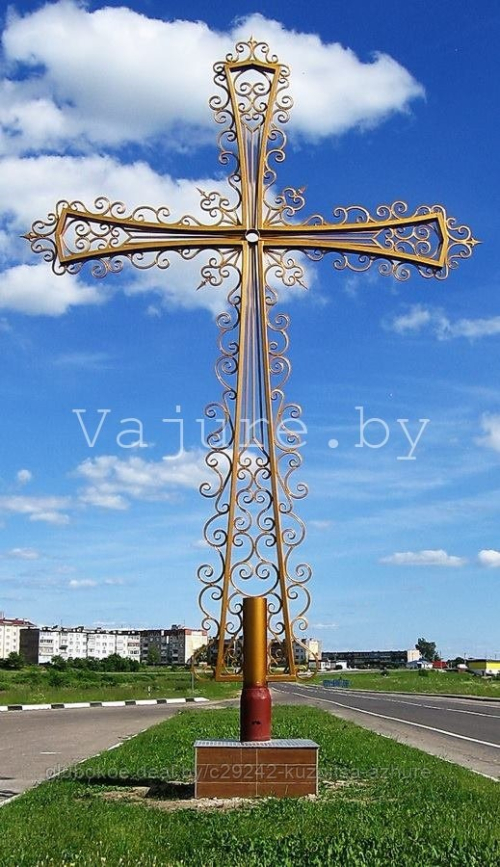 Крест поклонный №2 на въезде в город