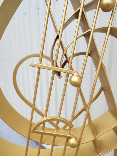 Композиция "Скрипичный ключ"