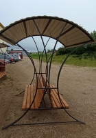 Двухсторонняя скамейка с навесом